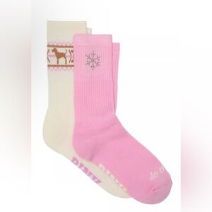 PINK VICTORIAS SECRET SOCKS 2 PACK CREW NEW